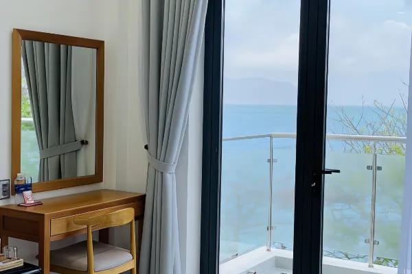 GOLDEN ROSE HOTEL