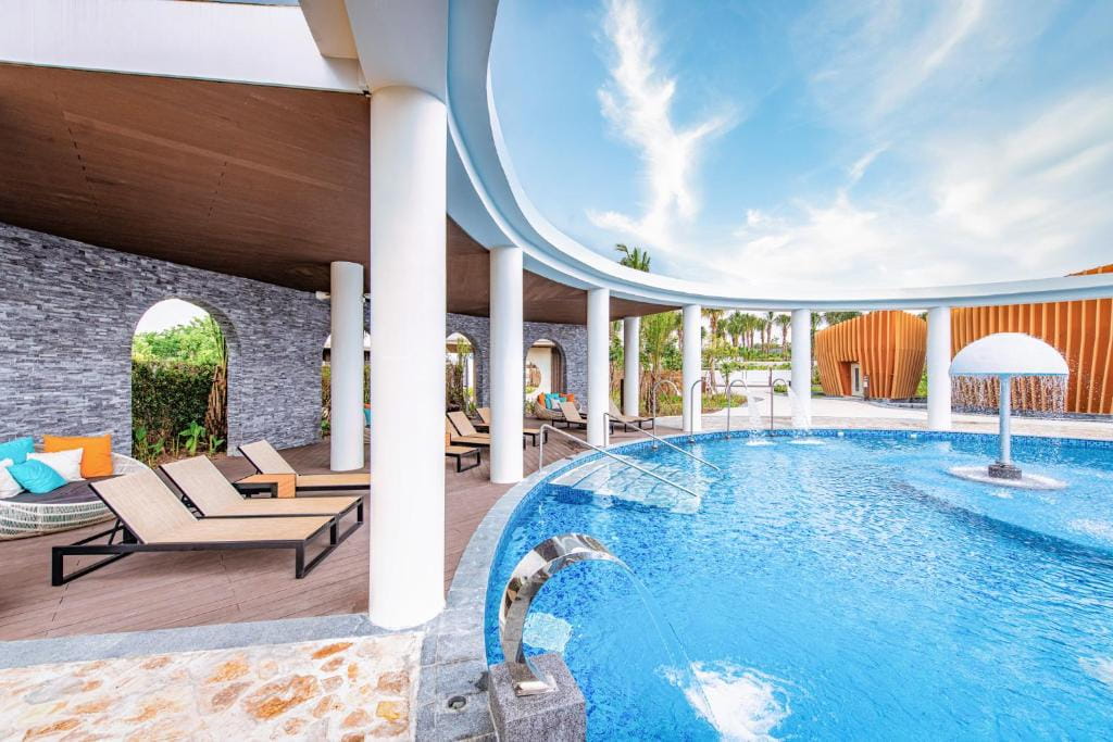 NOVAWORLD HỒ TRÀM (MINERA HOTSPRING BÌNH CHÂU)