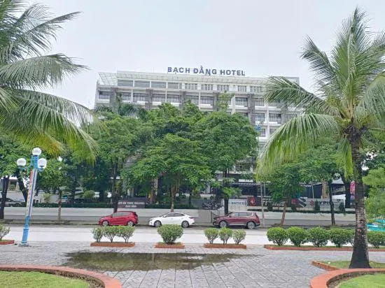 Khách Sạn Bạch Đằng Hạ Long