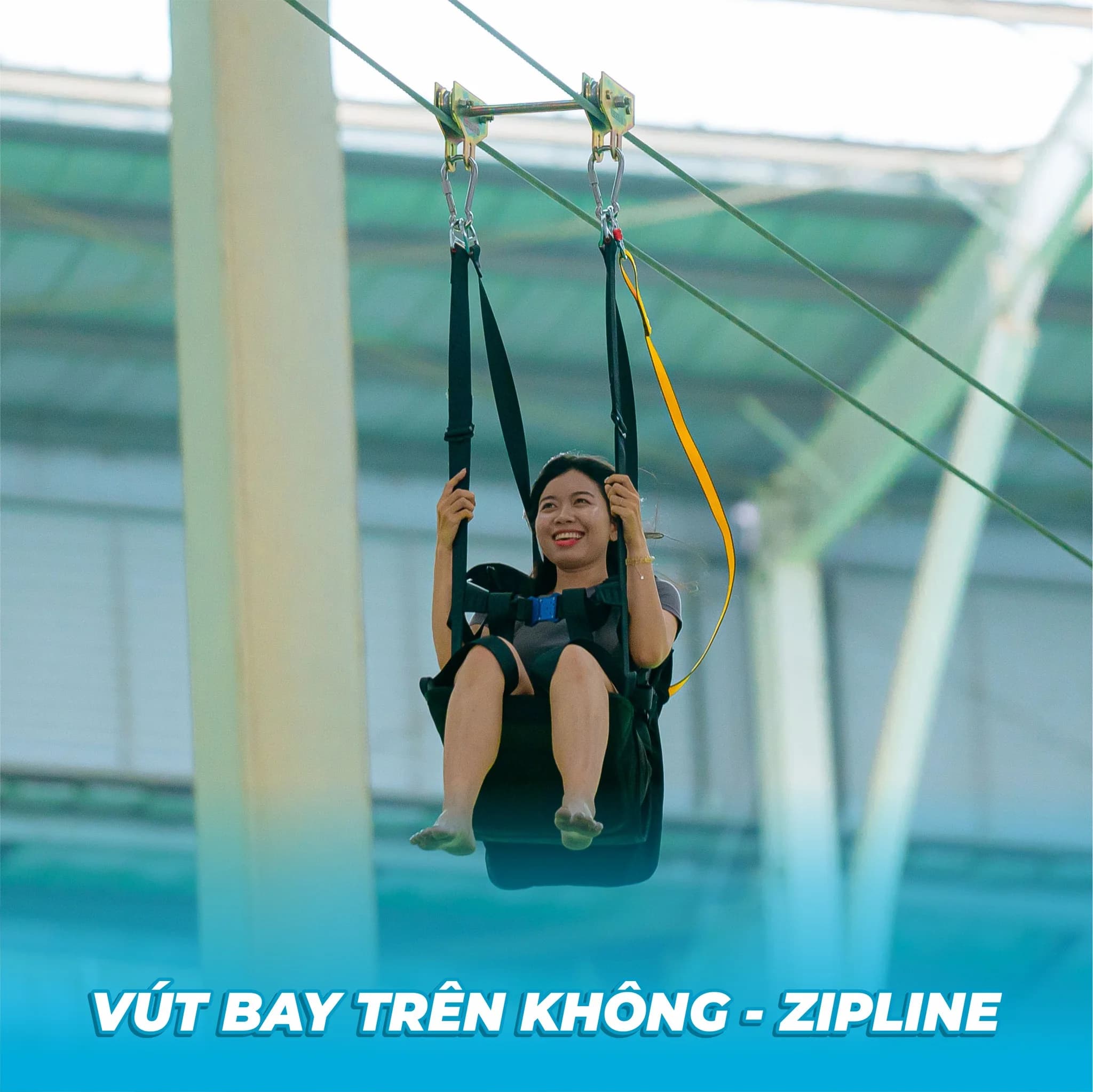 Đu dây Zipline tại Sơn Tiên Amazing World