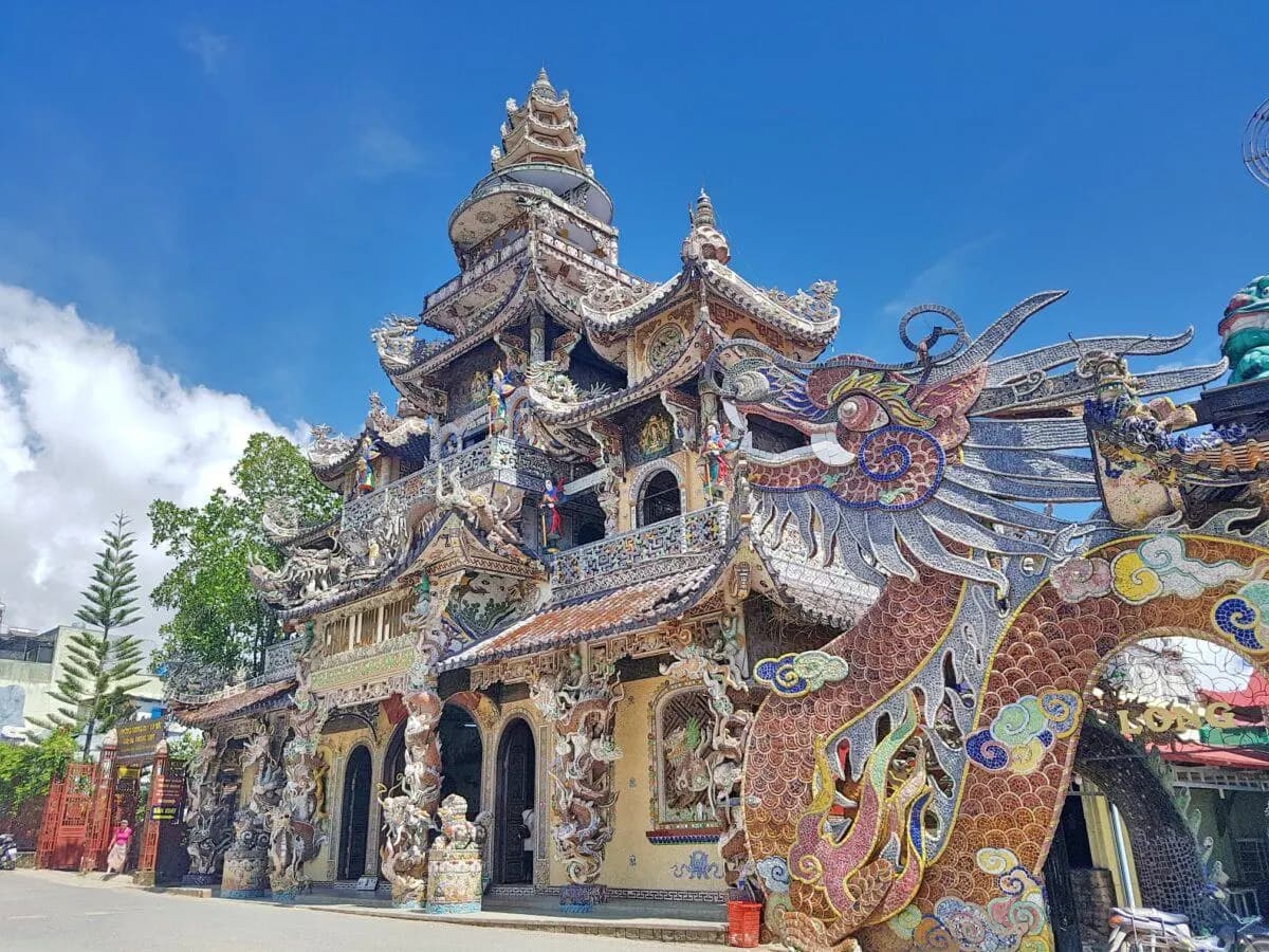 Tour image detail