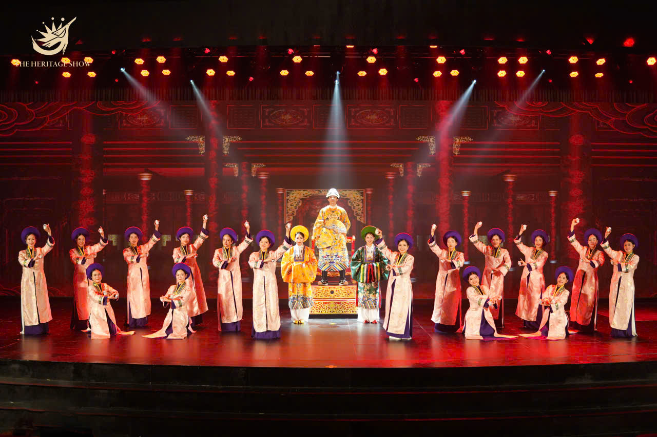vé xem show heritage đà nẵng